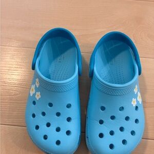 CROCS Kids Blue Water Shoes with Floral Accents